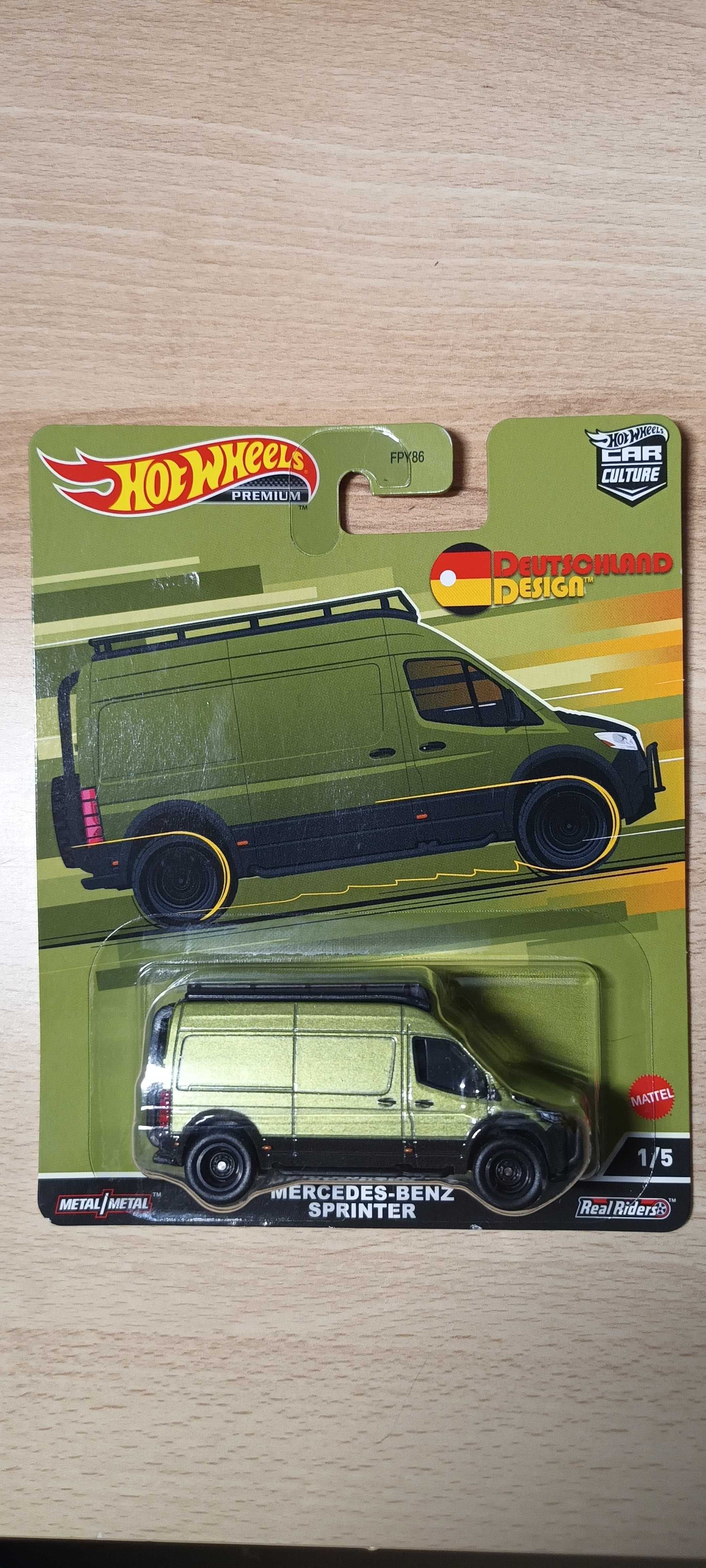 Hot wheels premium mercedes benz sprinter