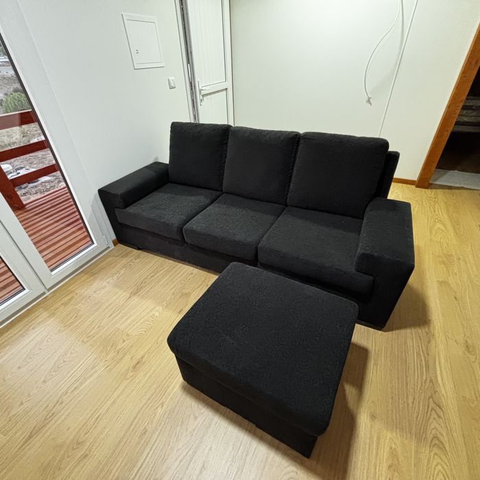 Sofa com apoio para pés novo