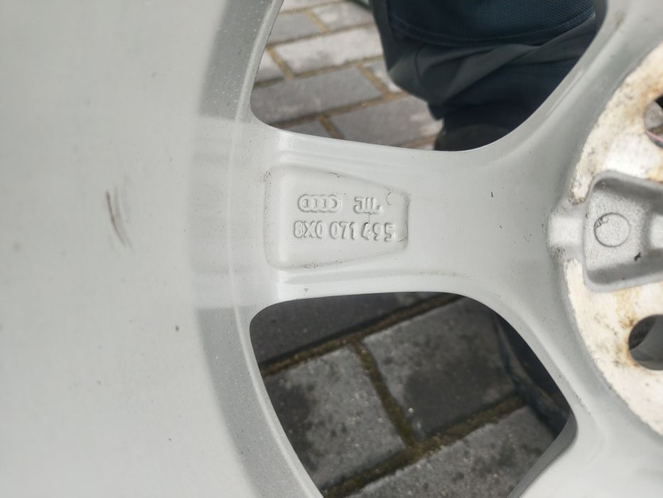 Koła zimowe oryginał Audi 5x100 6Jx15 et29 opony 185 60 R15 jak nowe
