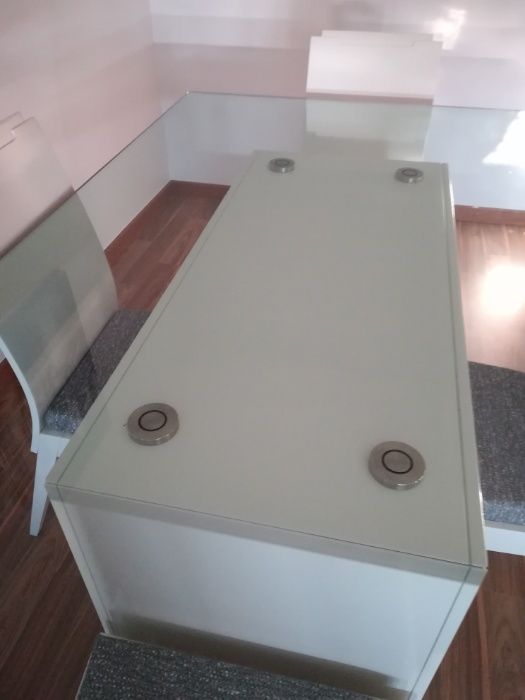 Mesa de Sala Lacada