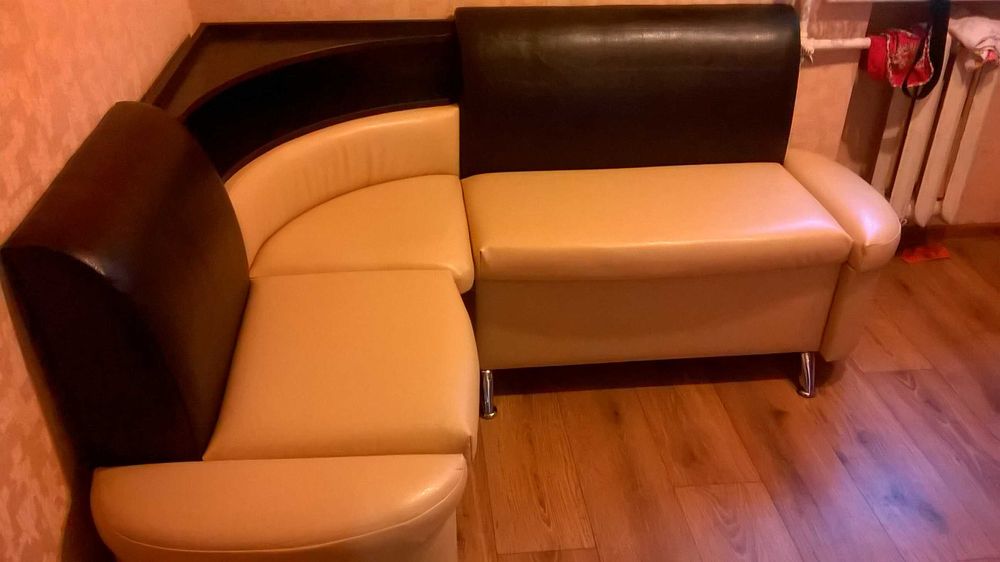 Ремонт, перетяжка мягкой мебели, на дому без вывоза