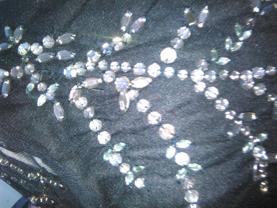 Vestido Cerimonia Preto com Pedras e transparências
