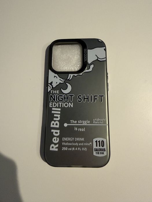 etui red bull iphone 16 pro