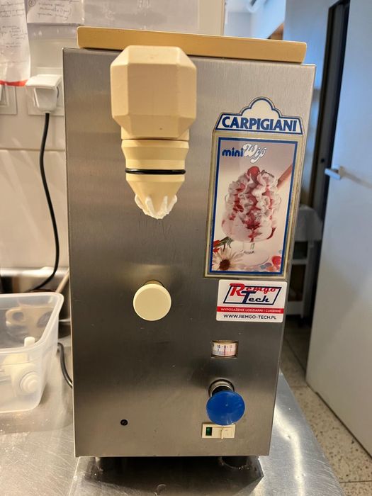 Automat / maszyna do bitej śmietany Carpigiani