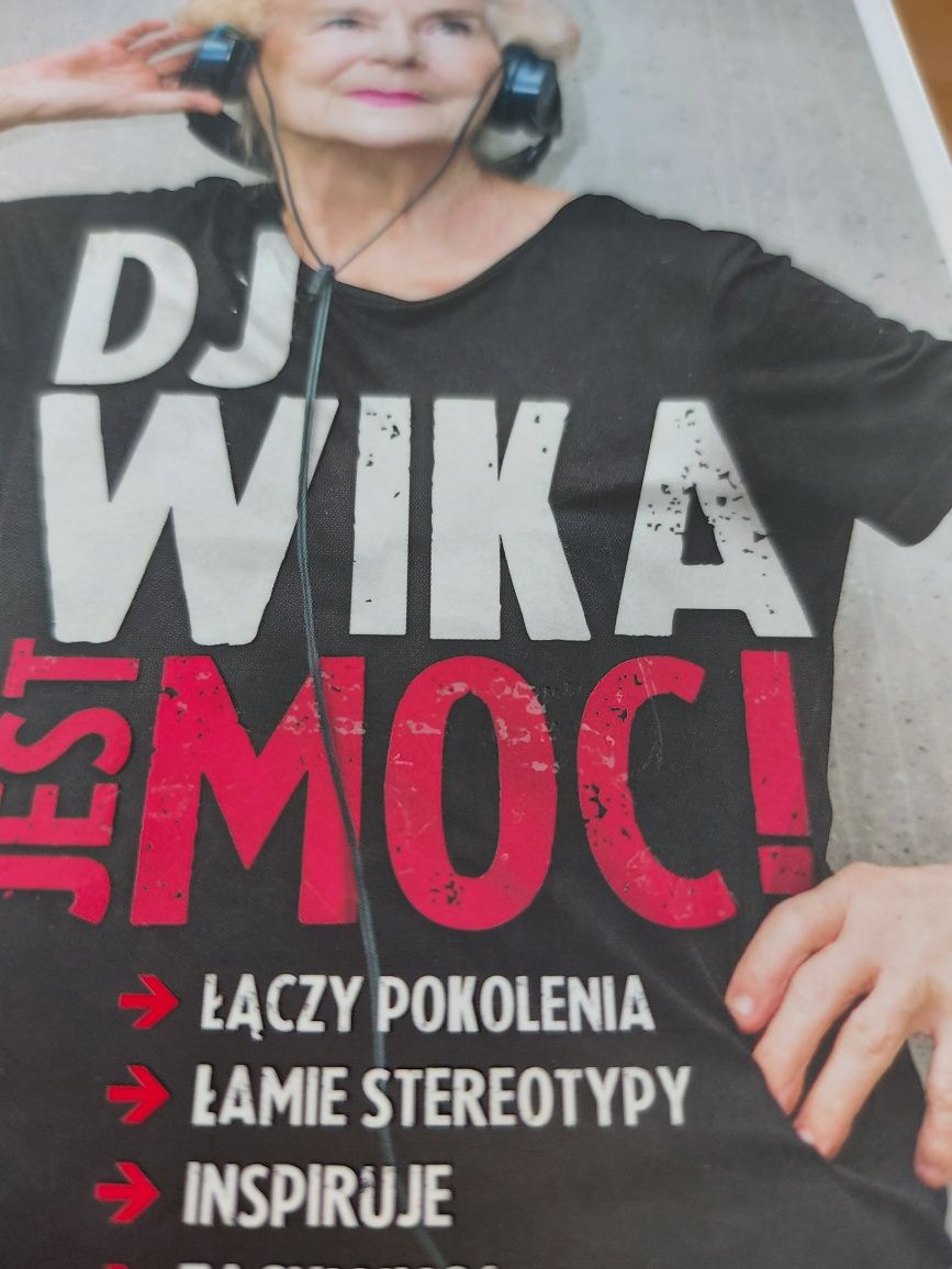 Książka DJ Wika jest moc Jakub Jabłonka Paweł Łęczuk