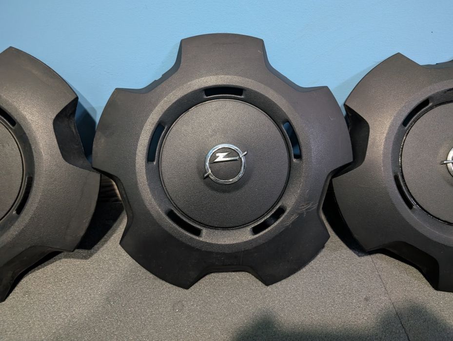 Оригінальні ковпаки заглушки Opel Vivaro Renault Traffic