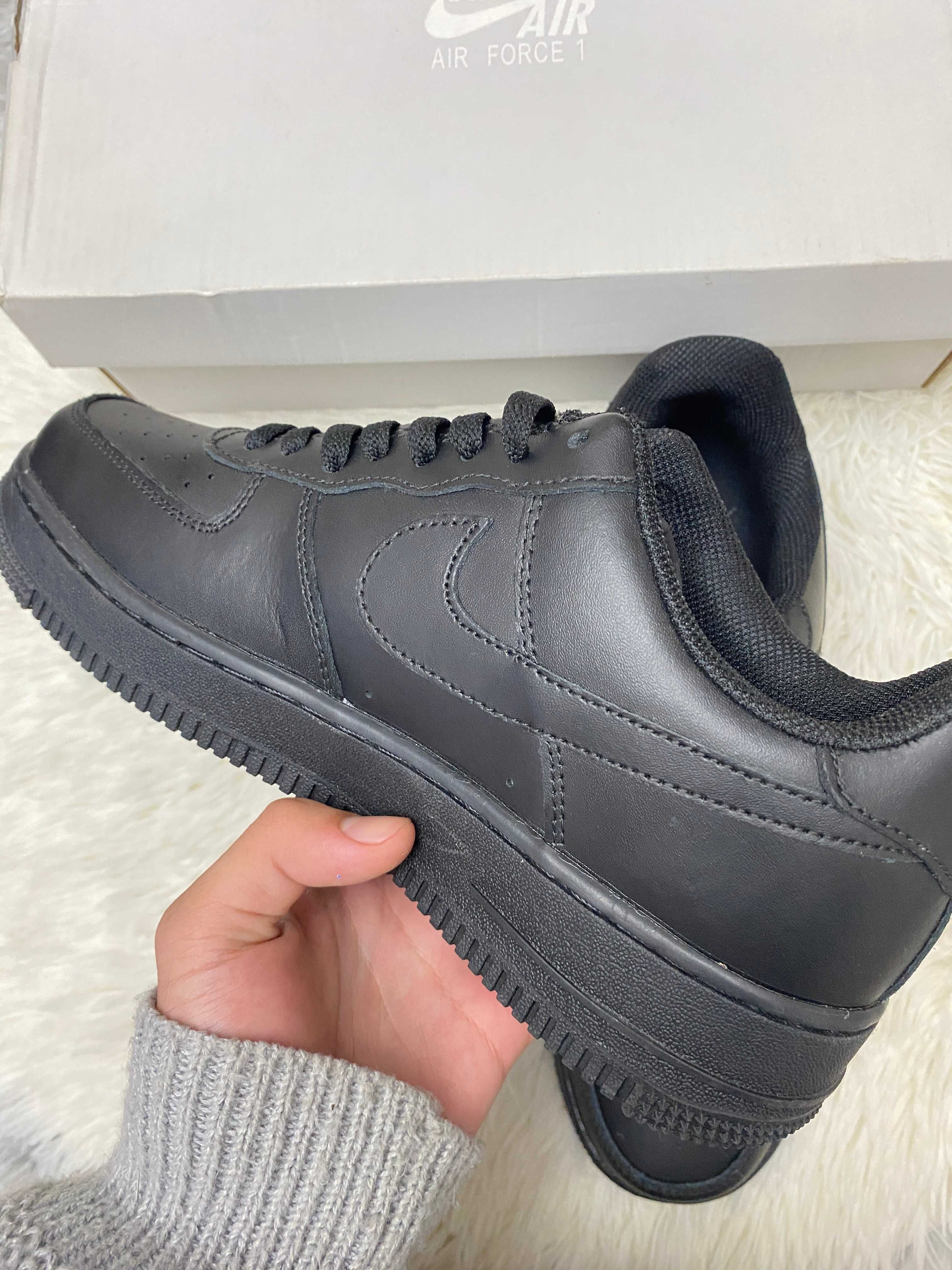 Nike Air Force 1 '07 Black 42