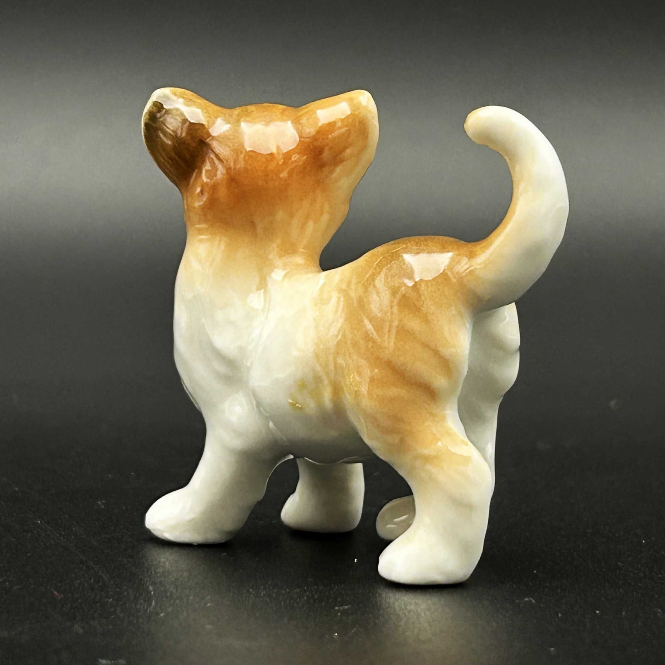 Figurka porcelanowa:” Kot- Kotek”