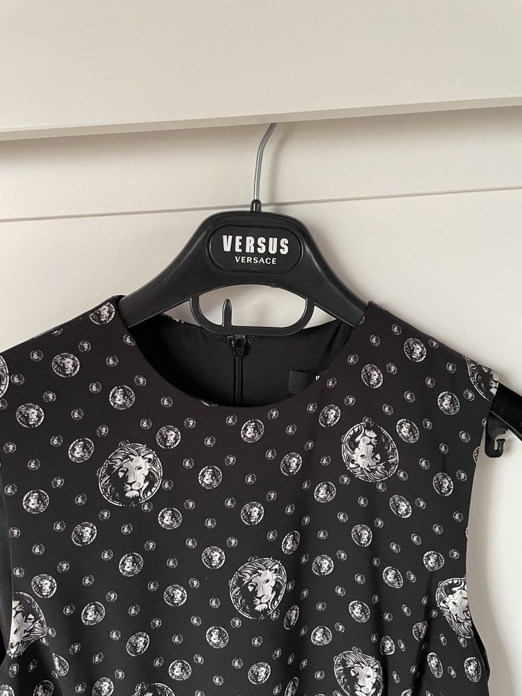 Elegancka stylowa oryginalna sukienka Versus Versace
