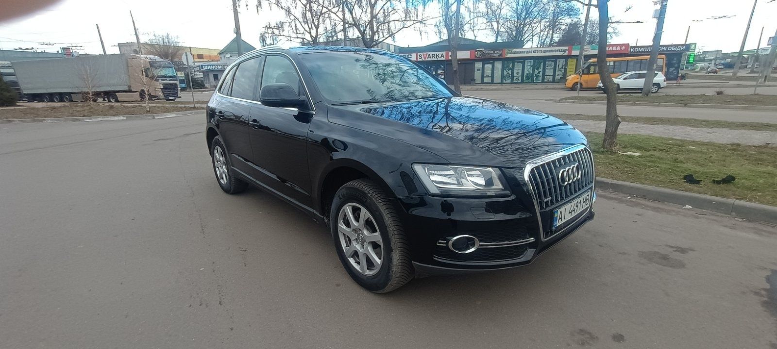 Продам Audi q5 quattro