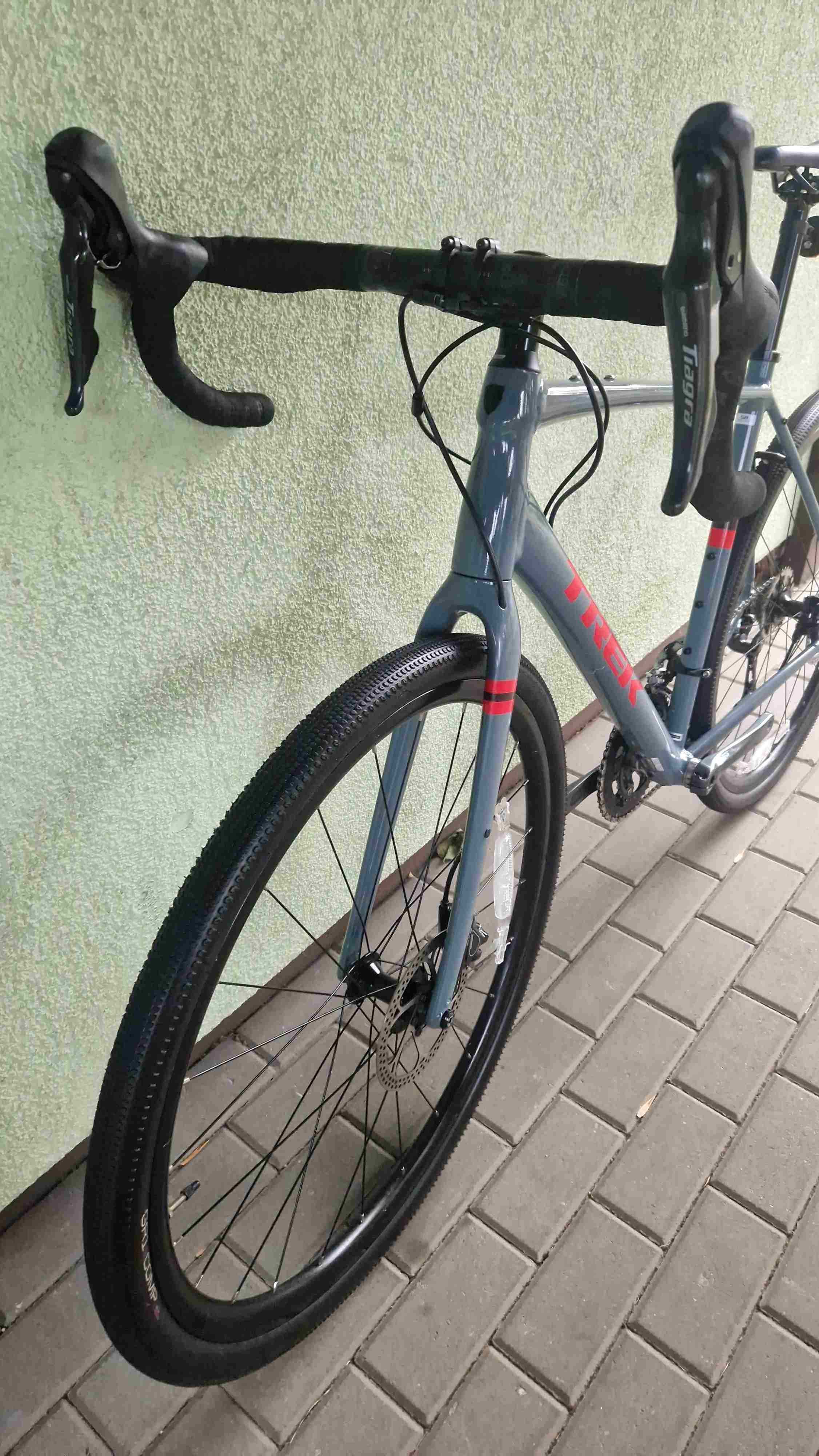 TREK checkpoint TIAGRA alu CARBON sztywne osie r58 gravel hydraulika