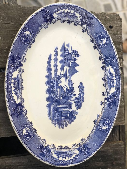 Loiça Gilman estátua Sacavém