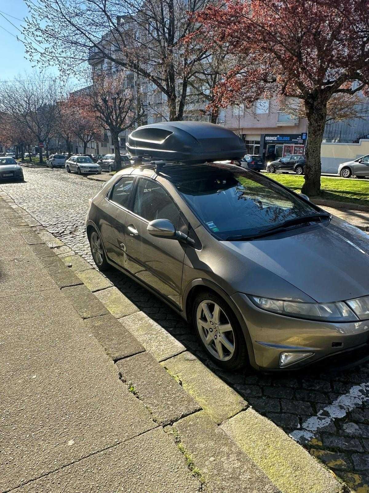 Honda civic hatchback 1.8 2008