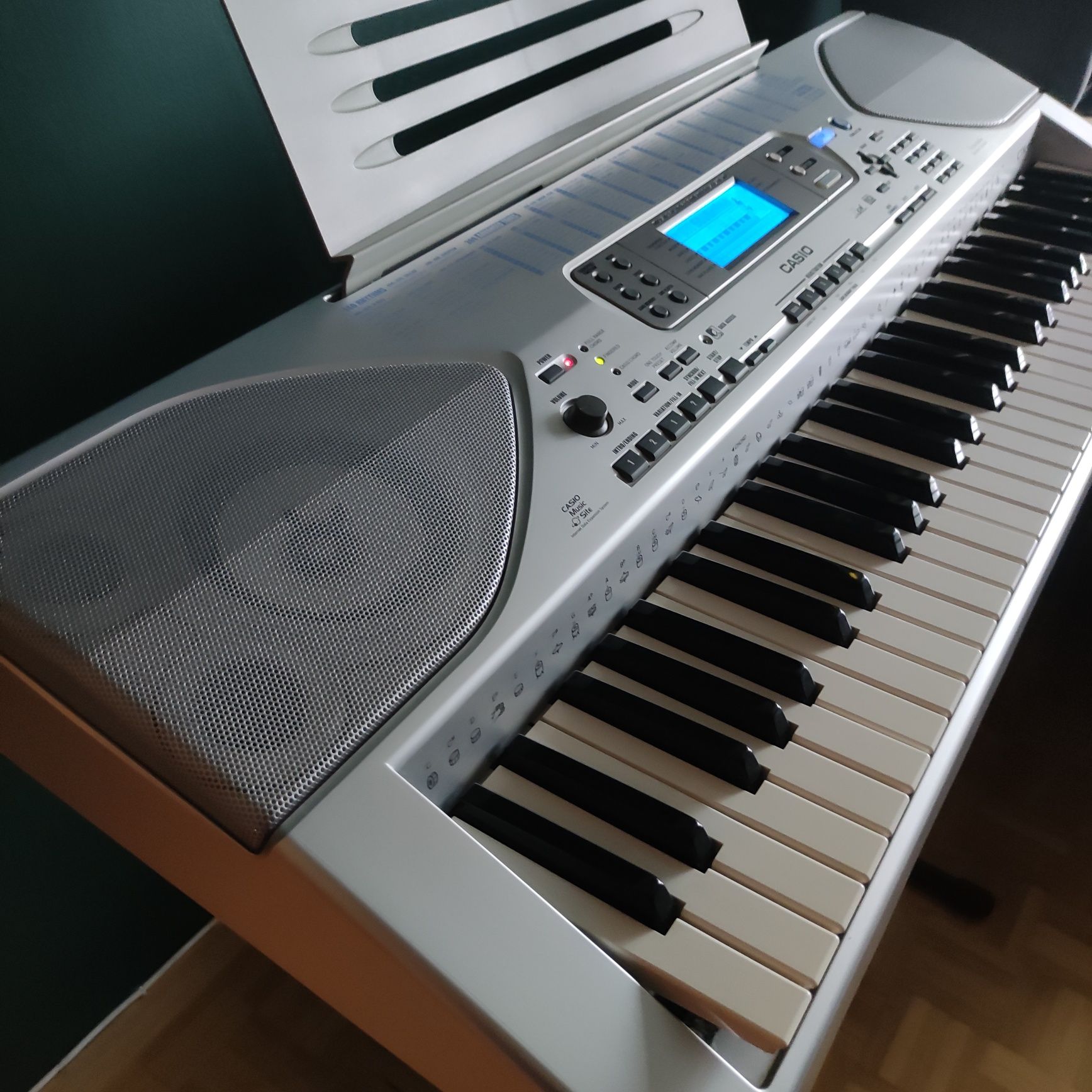Keyboard - CASIO CTK-691 + stojak (zestaw)