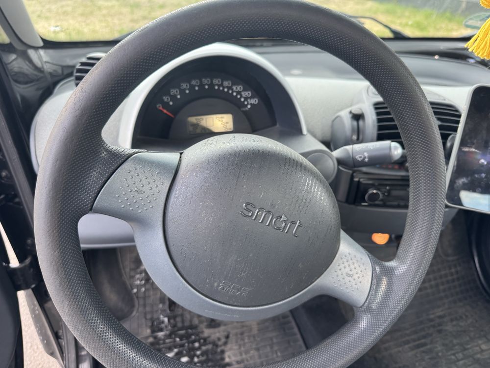Автомобіль Smart ForTwo