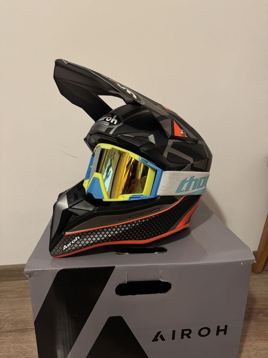 Kask Airoh stan idealny  cross enduro Strój