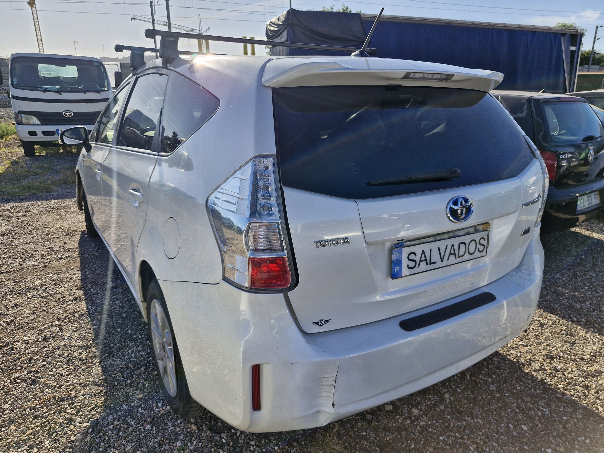 Toyota   prius +