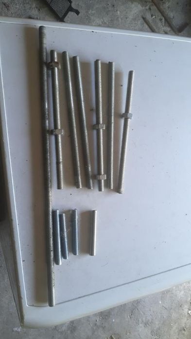 Продам шпильки с гайками все те что на фото все новые остались из-под