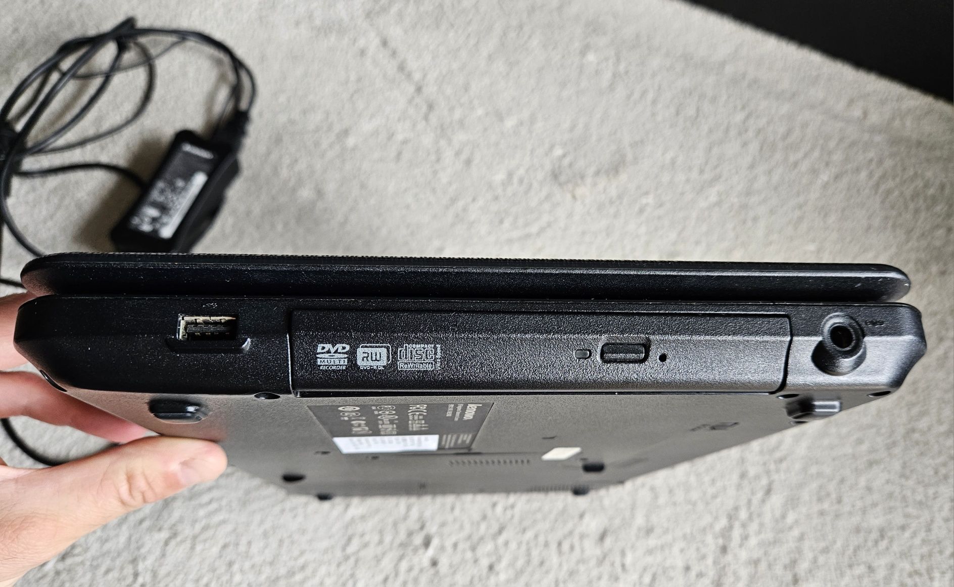 Laptop LENOVO G550 - Intel T3500, HDD-500GB, RAM-2GB - zestaw
