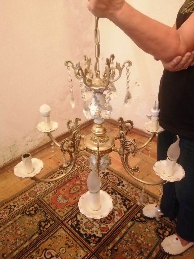 Lote de móveis em bom estado