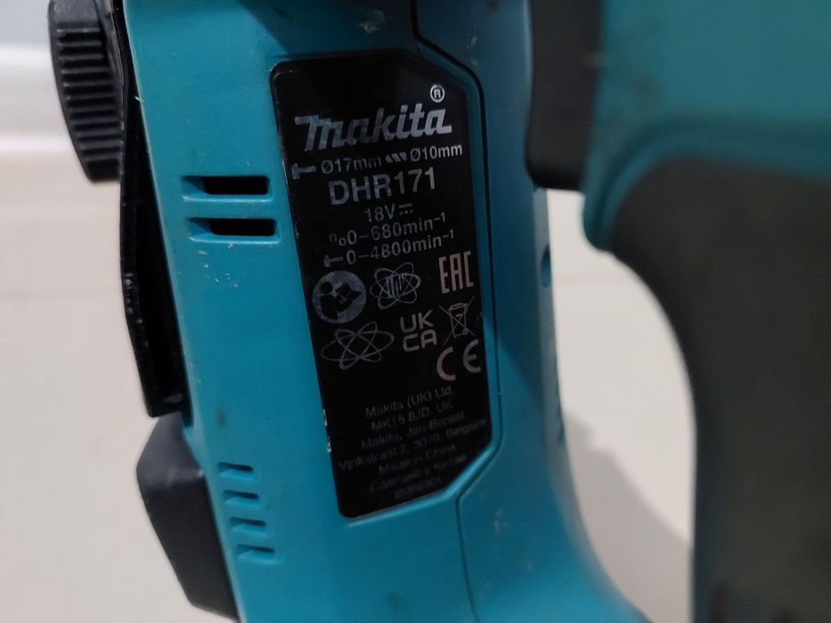Перфоратор Makita DHR171