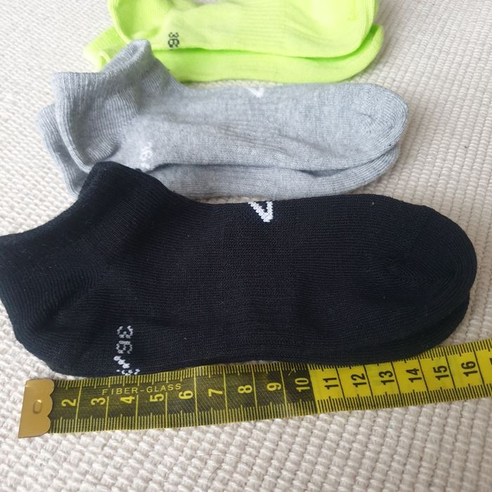 Skarpetki chłopięce 4F rozmiar 36 Czarny/szary/limonka