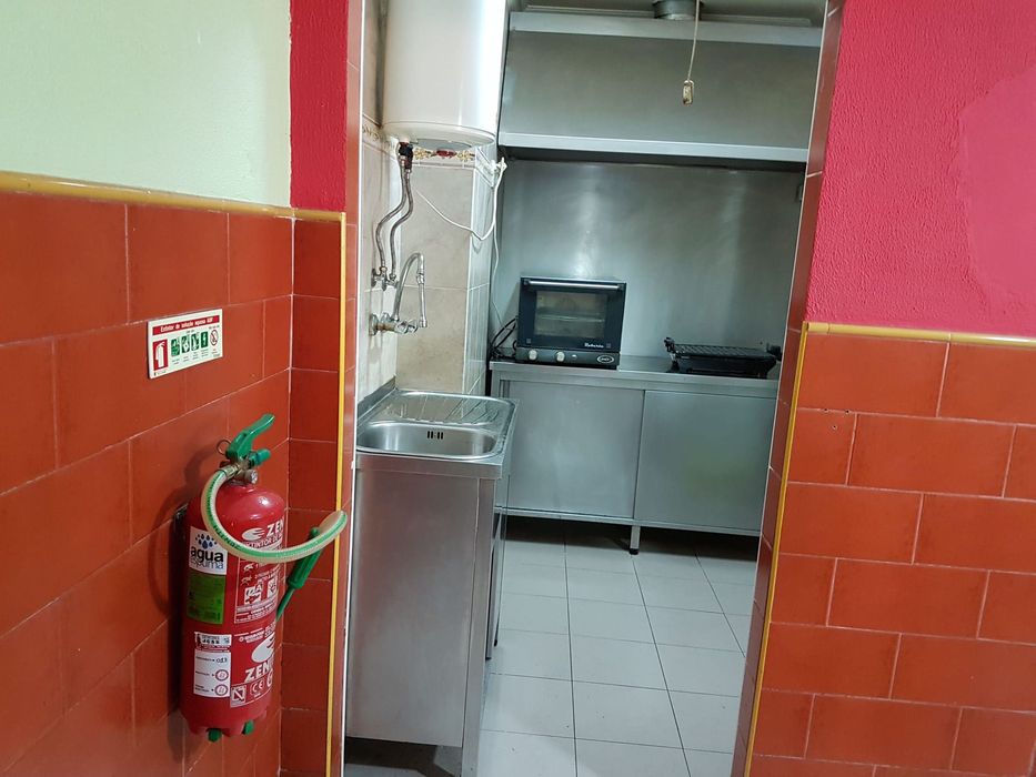 Recheio de Café - Balcões, Frigoríficos, Ar-Condicionado