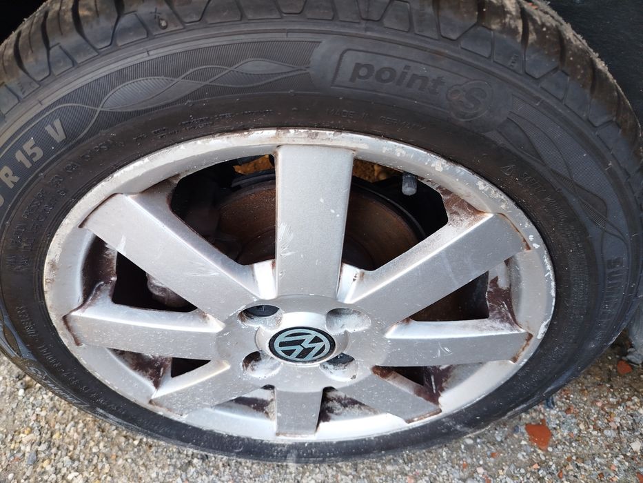 Jantes VW pólo com pneus como novos 195/50 R15