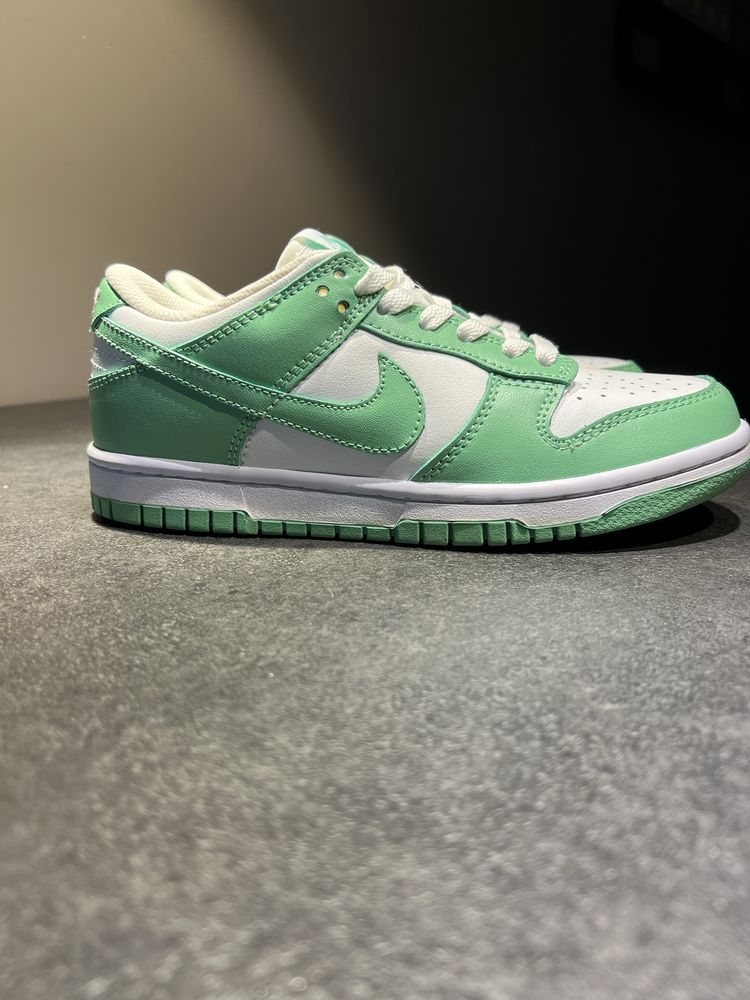 кроссовки nike dunk low