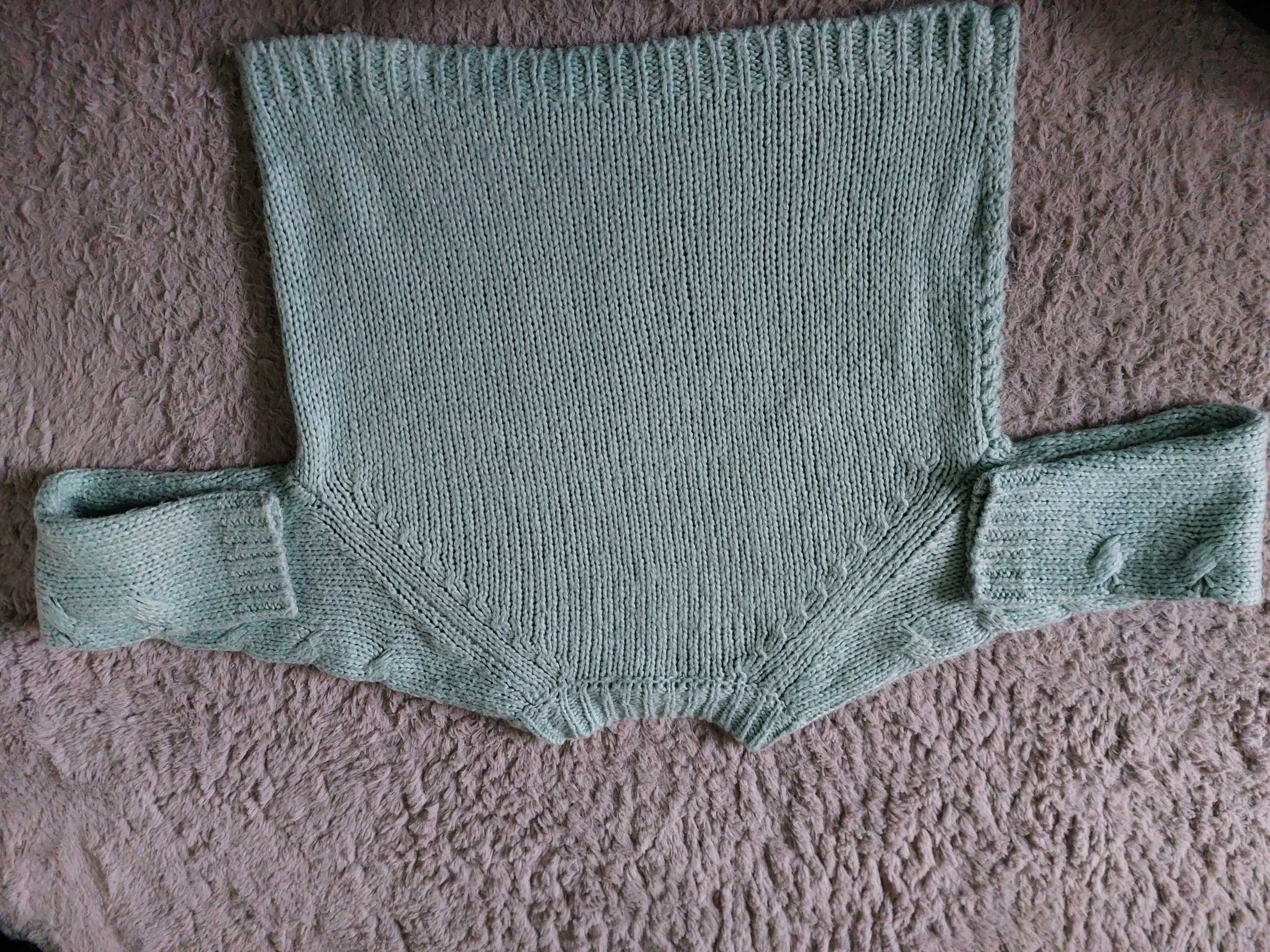 Niebieski sweter C&A Clockhouse rozm. M