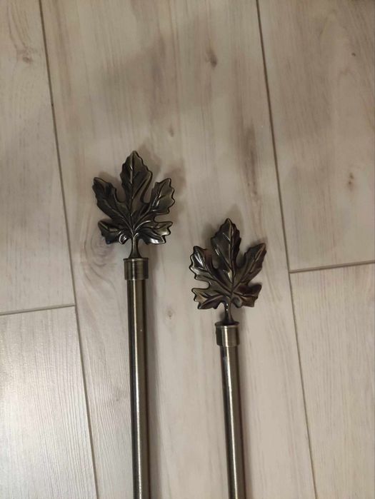 Karnisz 310cm , jedna część 150 druga 160