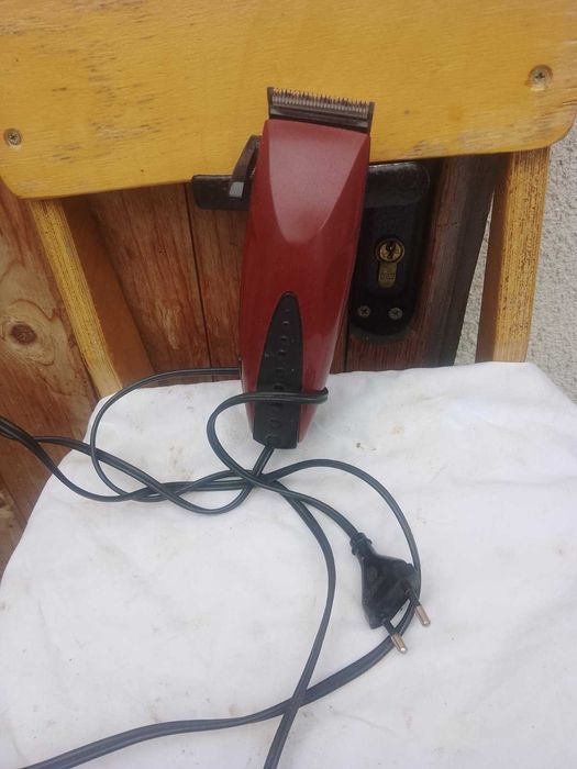 професійна ел машинка для стрижки волося як в перукарнях