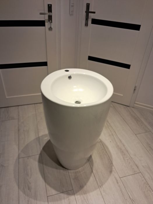 Umywalka wolnostojąca Lux-Aqua 40128