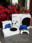 Konsola XBOX series S + 2 pady. Idealny stan!