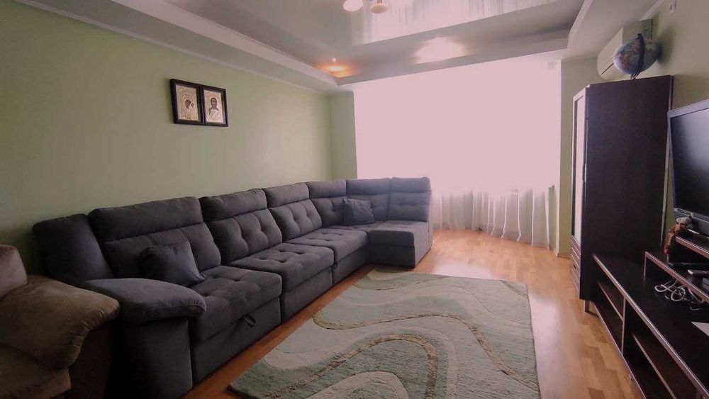 2к квартира + гараж. Будинок у парку «Веселка» напроти Файна Таун