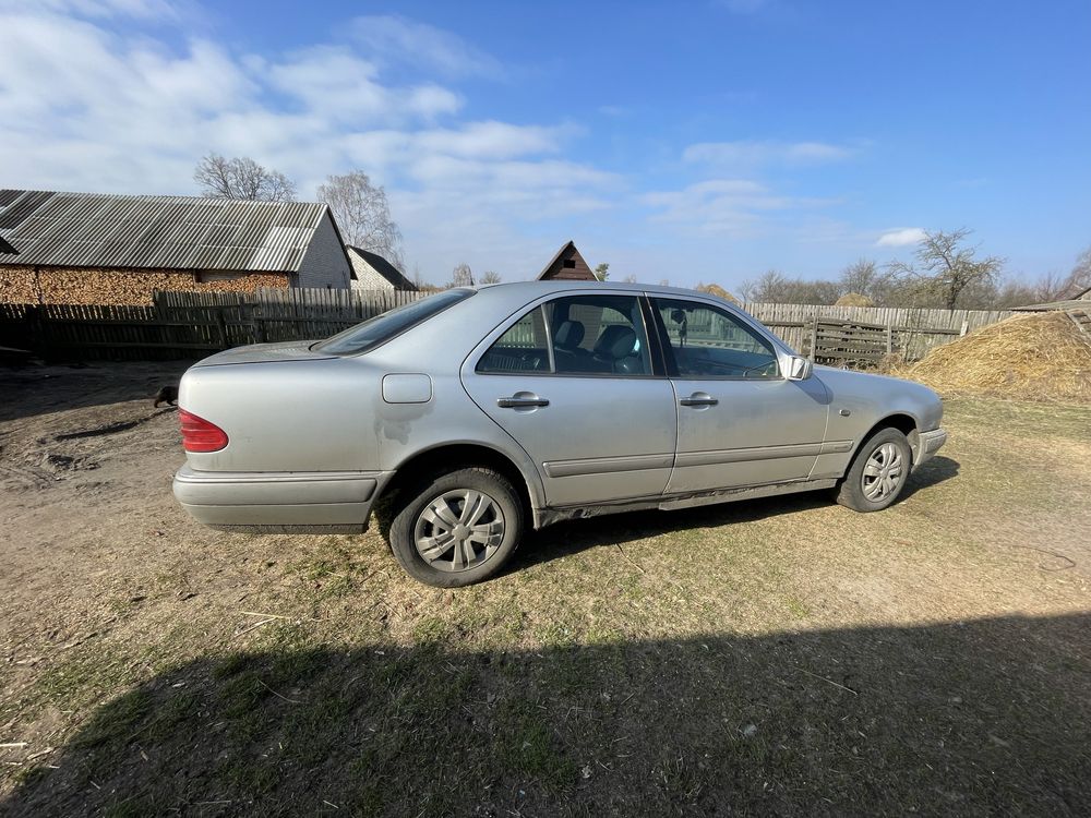 Продам Mercedes-Benz W210