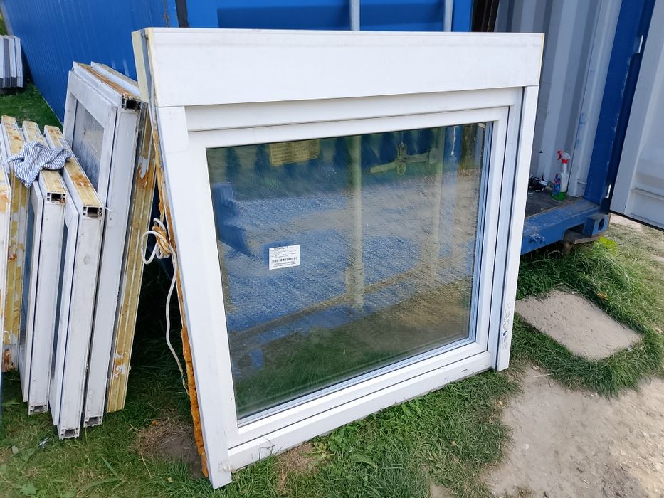 Okno 132x117 nowe 3-szybowe rozwierno uchylne białe plastikowe