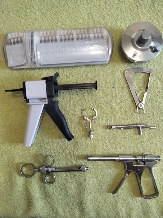 Стоматологический инструмент