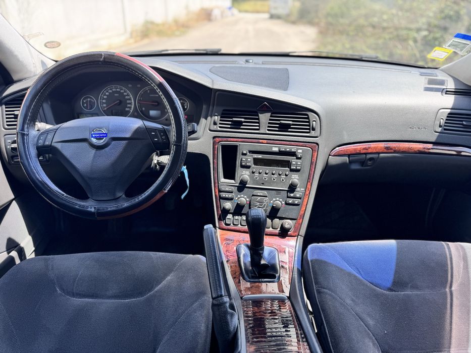 VOLVO S60 2.4 D5 NACIONAL POUCOS KM EXCELENTE ESTADO GARANTIA DE 18 me