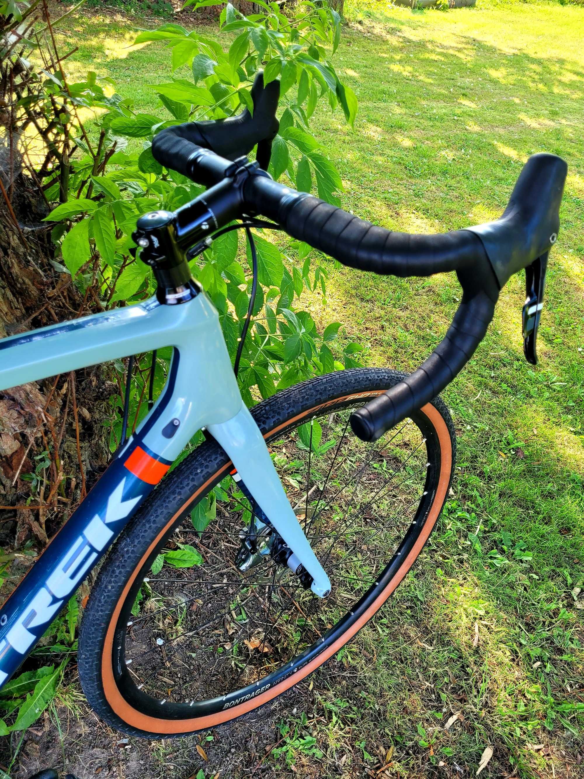 Rower Gravel Trek Boone 7 Disc ( Checkpoint ), b.lekki 8.1kg, karbon!