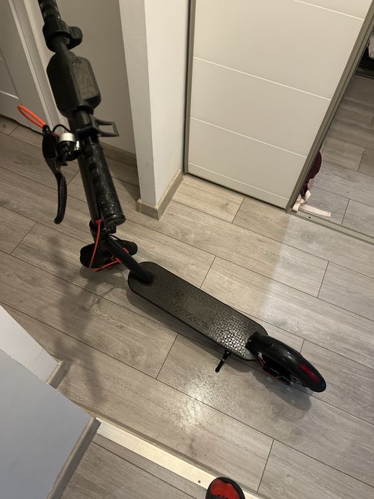 Hulajnoga elektryczna M11-A (36V 6Ah)