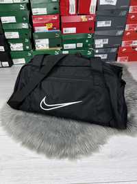 Nike Gym Club Training Duffel Bag сумка спортивна da1746-010