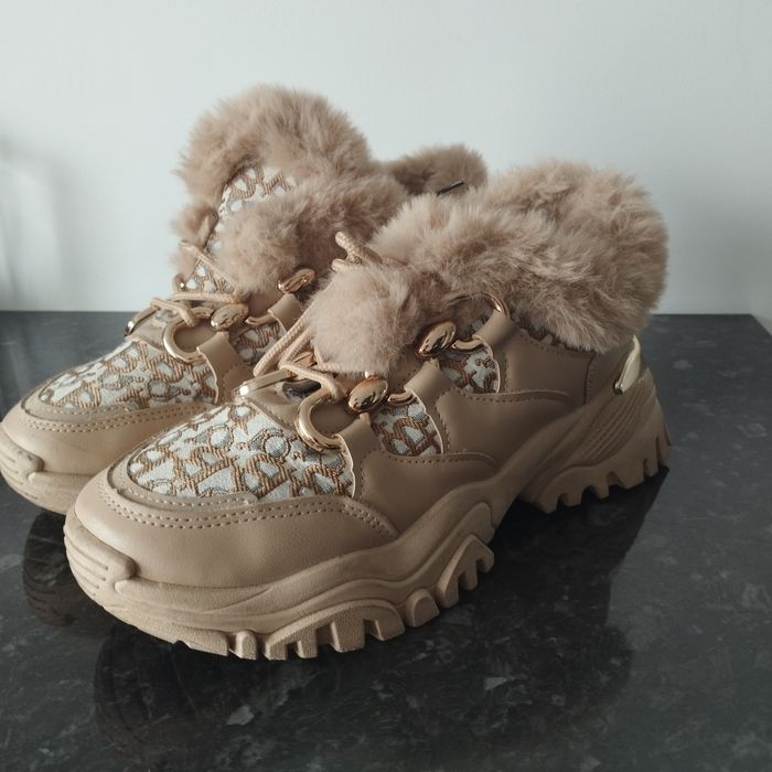 Buty adidasy rozmiar 40 wysyłka 1zl