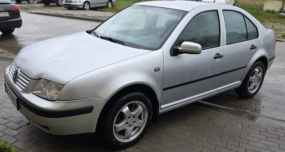 Volkswagen Bora 2003r