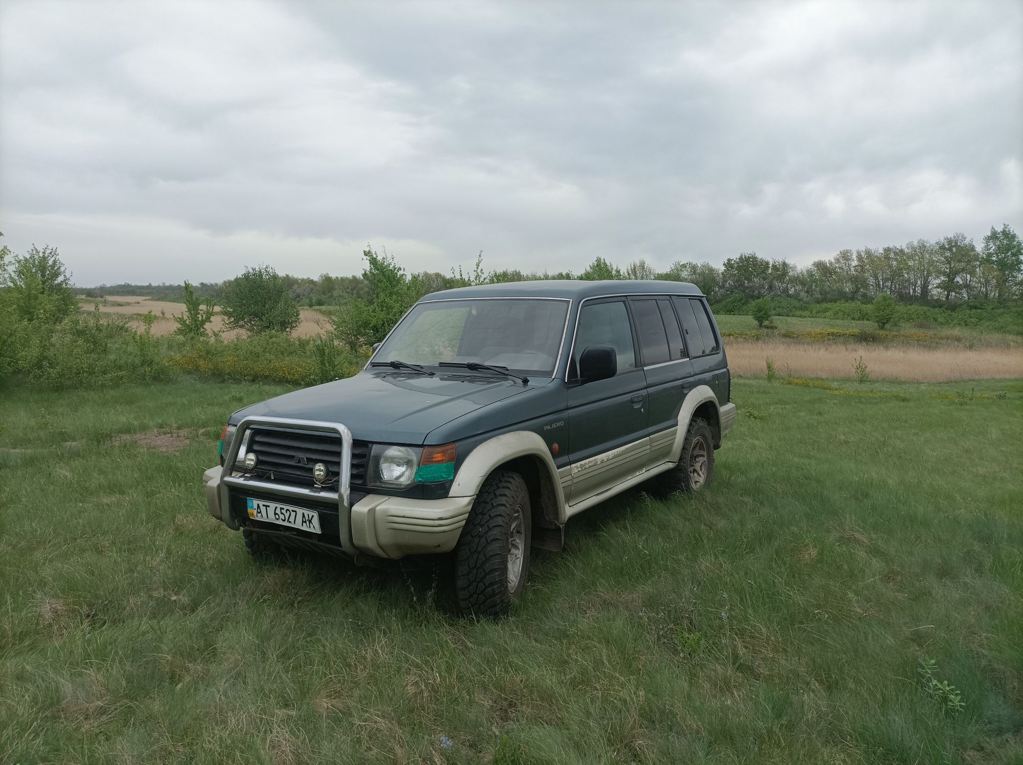 Паджеро Міцубісі mitsubishi Pajero