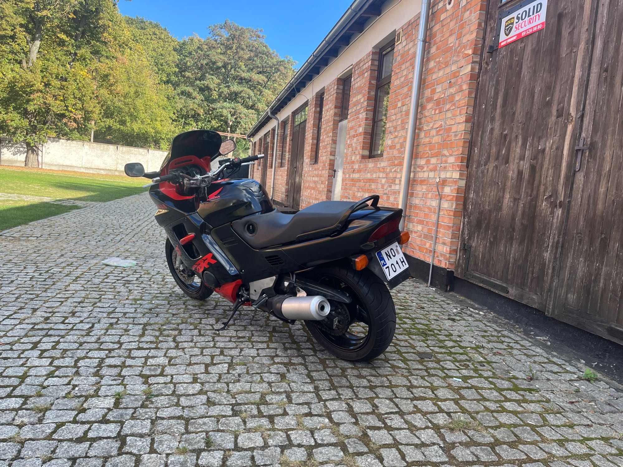 Honda CBR 1000F Dual
