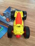 HotWheels duży autonakręciak i 10 gum