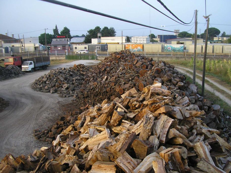 vendo lenha de sobro seca para recuperadores