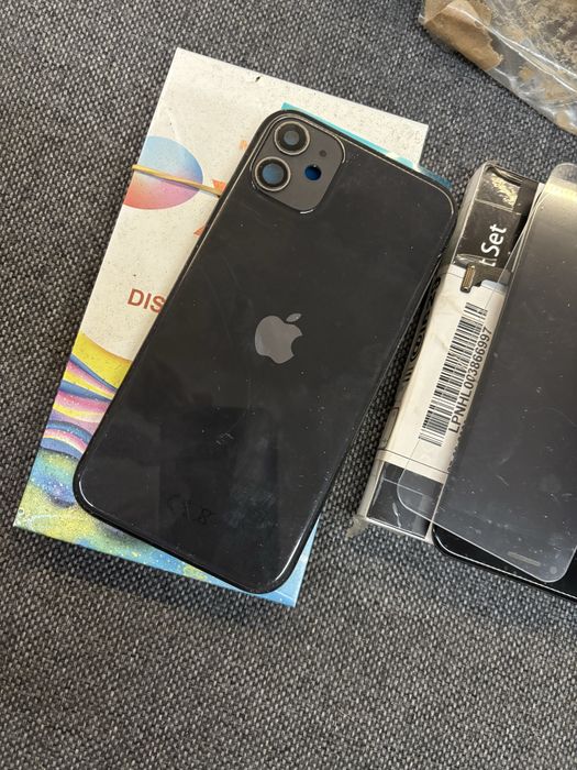 Wyswietlacze lcd iphone rozne