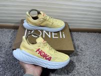 Кроссовки Hoka One One Carbon X 2 Розмір 38 Original Взуття